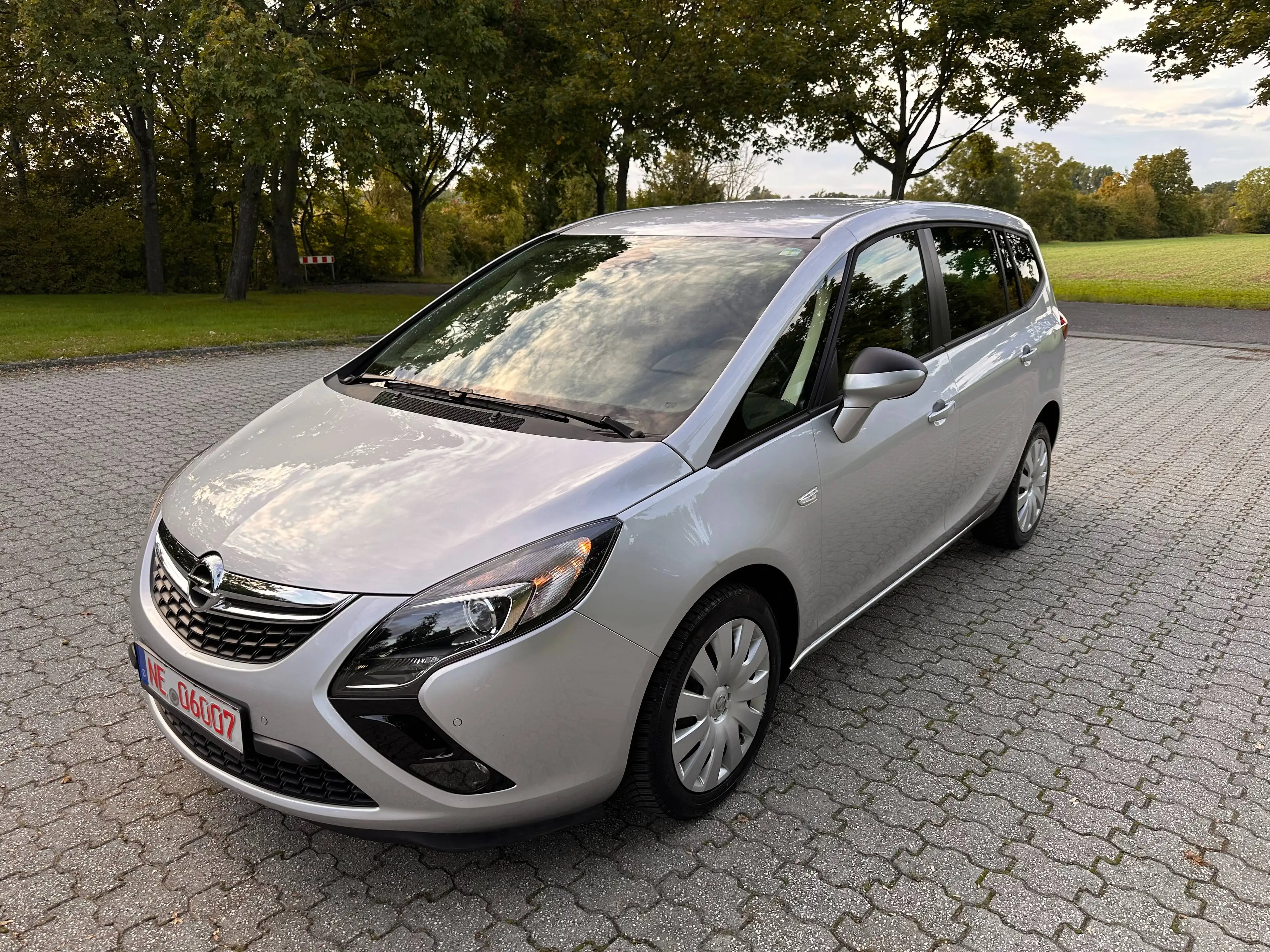Opel Zafira Tourer Edition