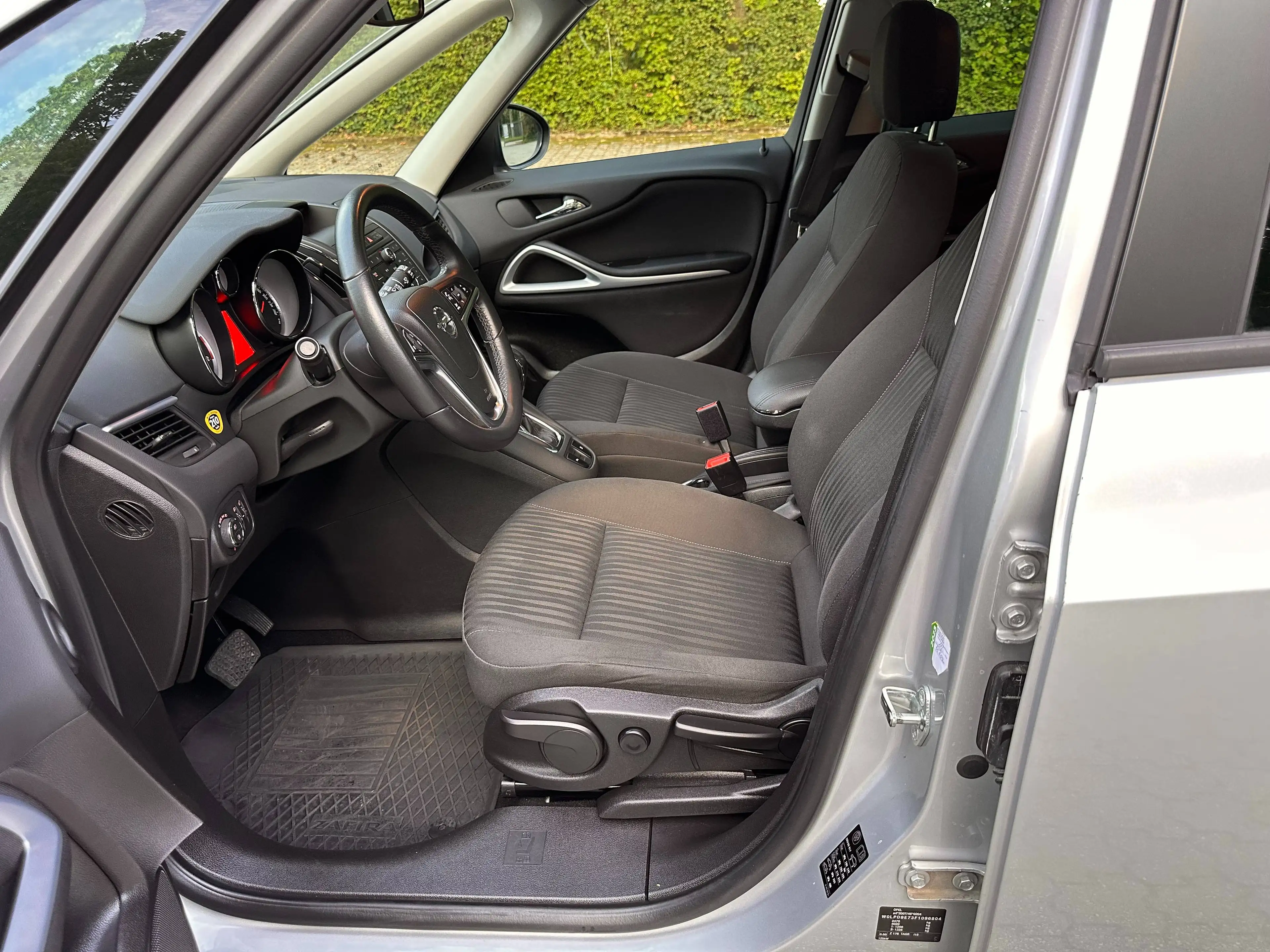 Opel Zafira Tourer Edition — photo 9