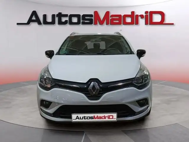 Renault Clio view 2