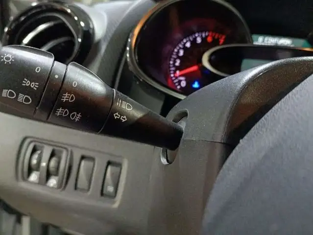 Renault Clio view 14