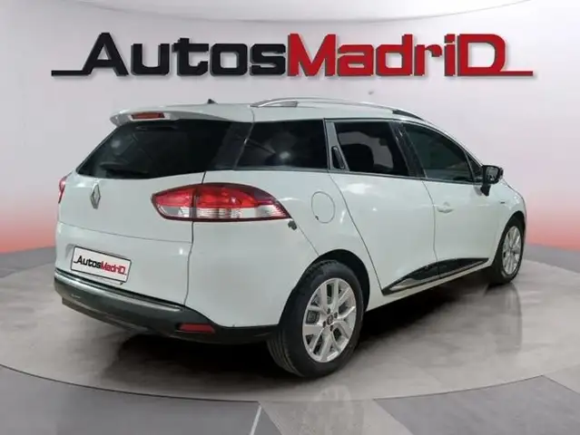Renault Clio view 8