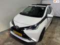 Toyota Aygo 1.0 VVT-i x-wave FULL OPTIONS/Cabrio/Navi/Stoelver Wit - thumbnail 1