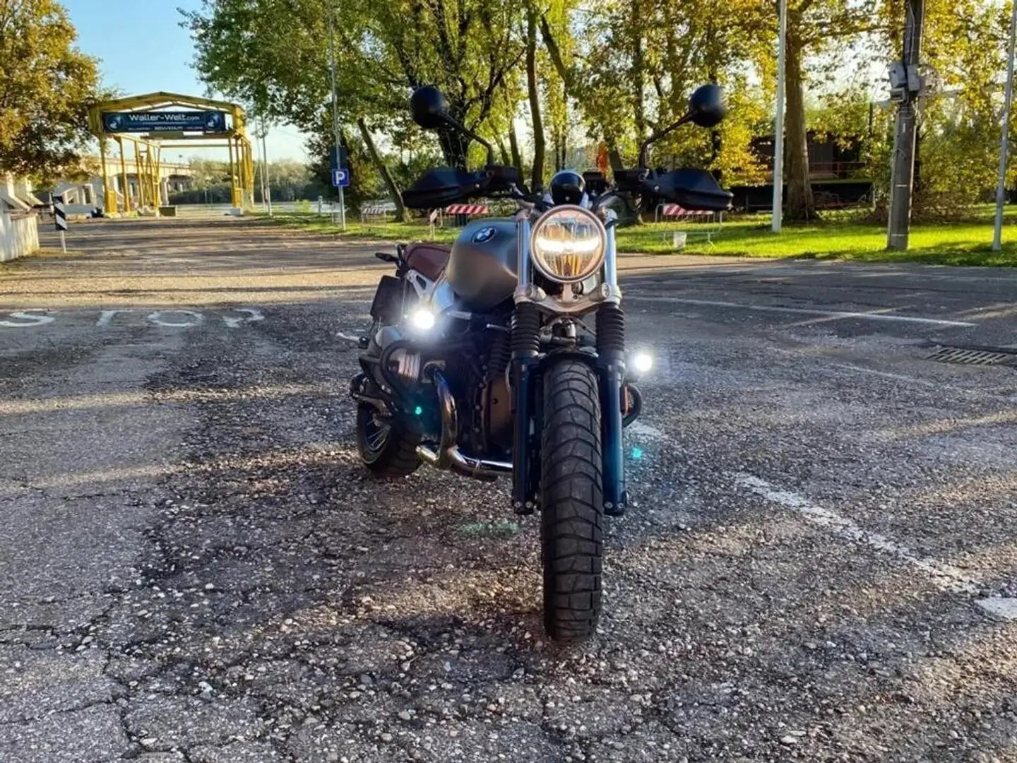 BMW R nineT Серый - 1