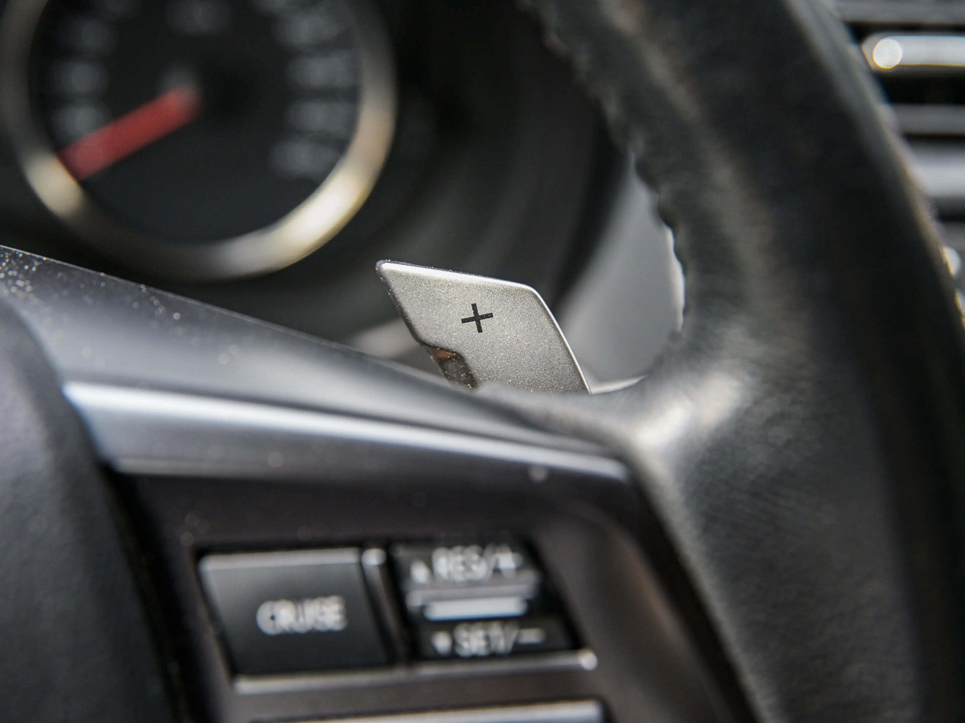 Subaru XV 2.0i Luxury Plus AWD | Navi | Xenon | Camera | Cli — photo 16