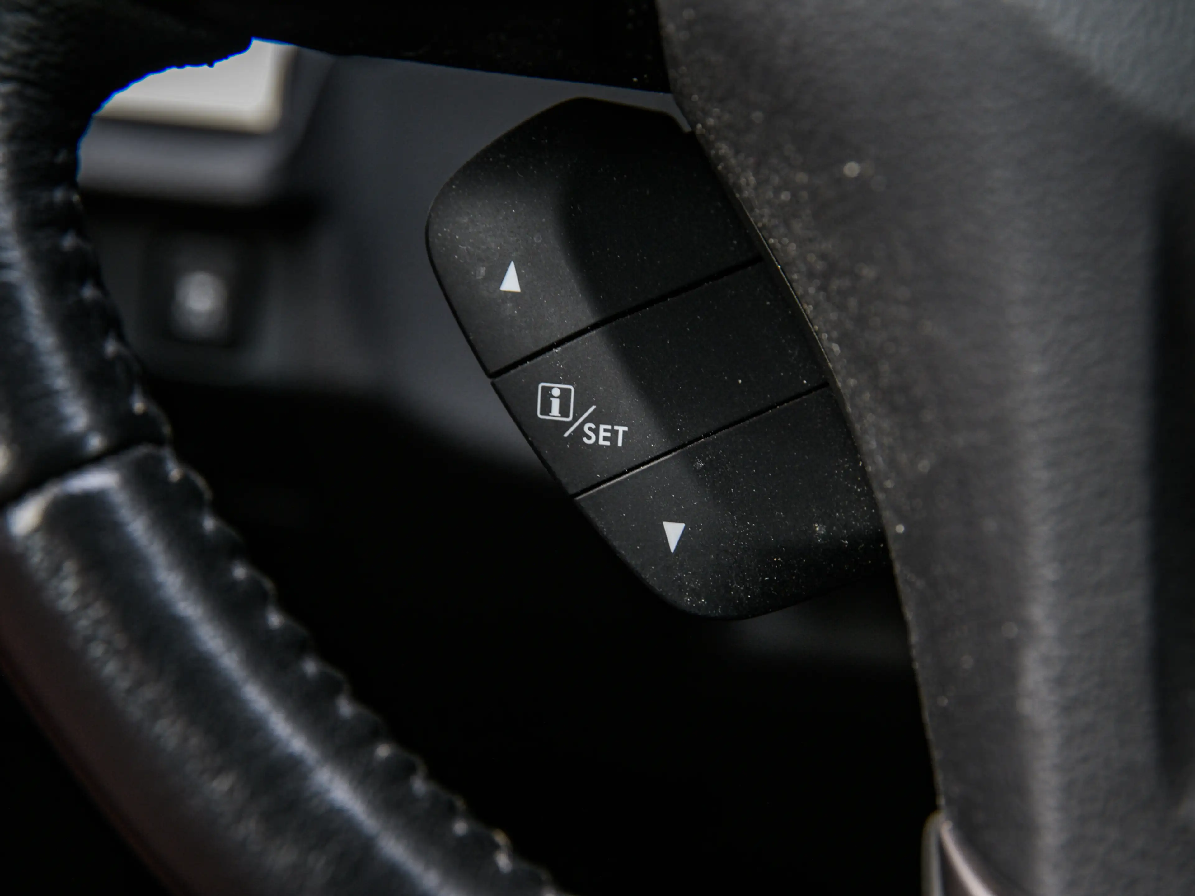 Subaru XV 2.0i Luxury Plus AWD | Navi | Xenon | Camera | Cli — photo 29