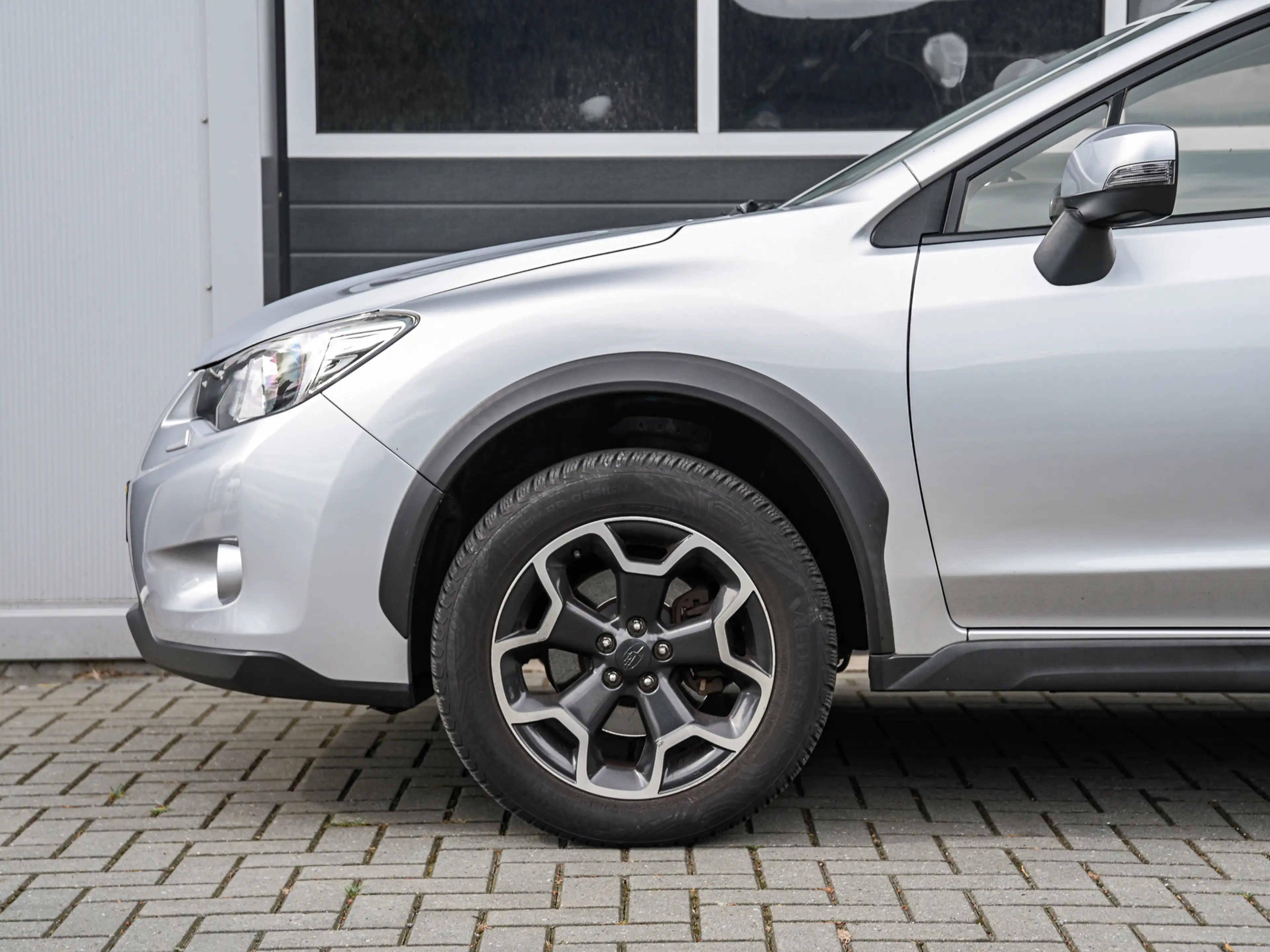 Subaru XV 2.0i Luxury Plus AWD | Navi | Xenon | Camera | Cli — photo 17