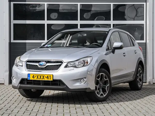 Subaru XV 2.0i Luxury Plus AWD | Navi | Xenon | Camera | Cli