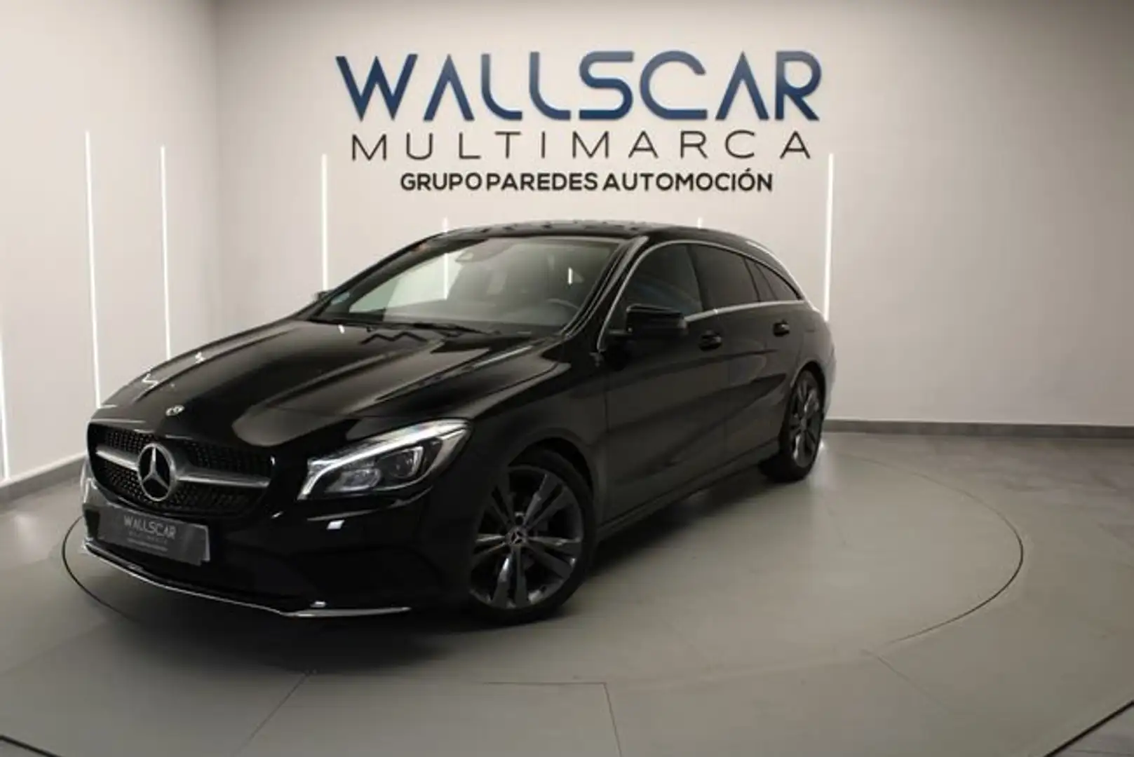 Mercedes-Benz CLA 200 D DCT Shooting Brake Negro - 1