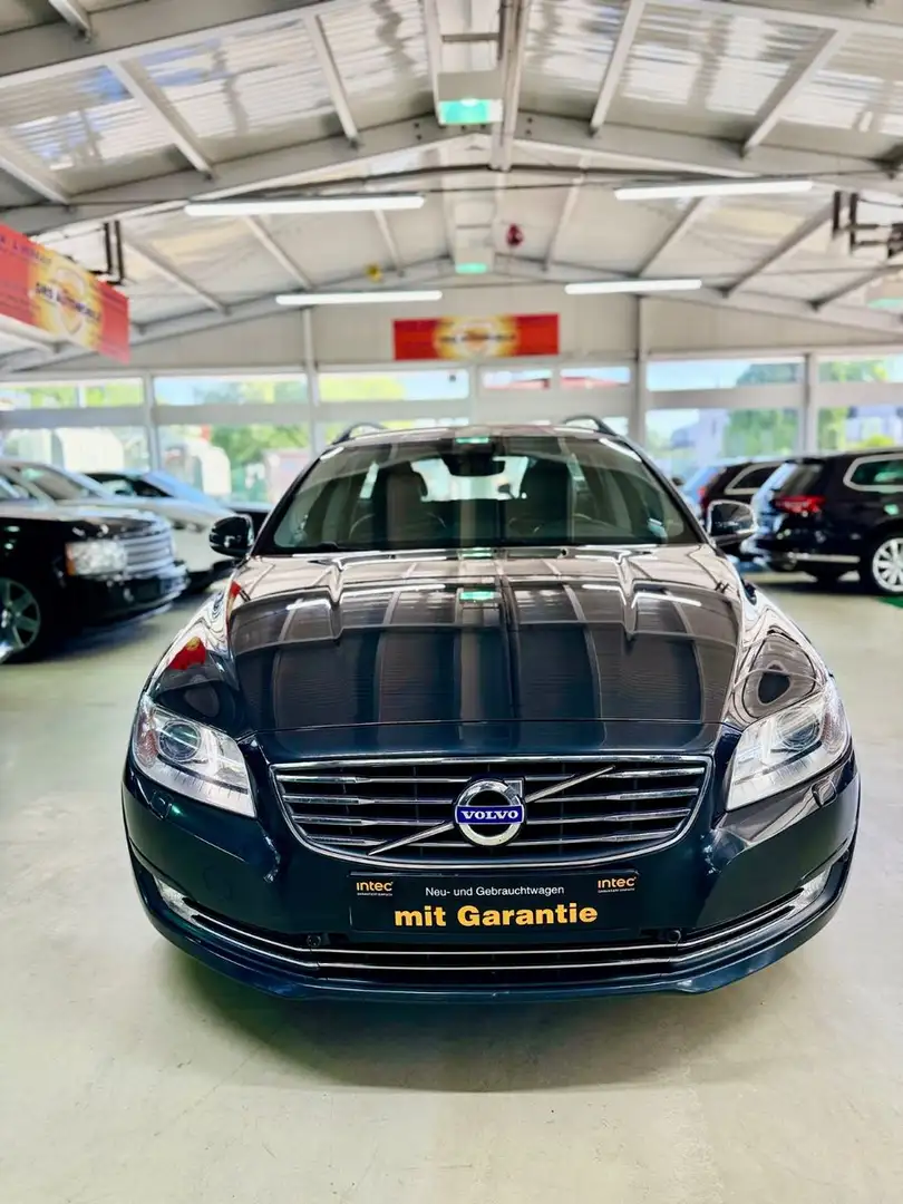Volvo V70 D4 Summum Geartronic Blau - 2
