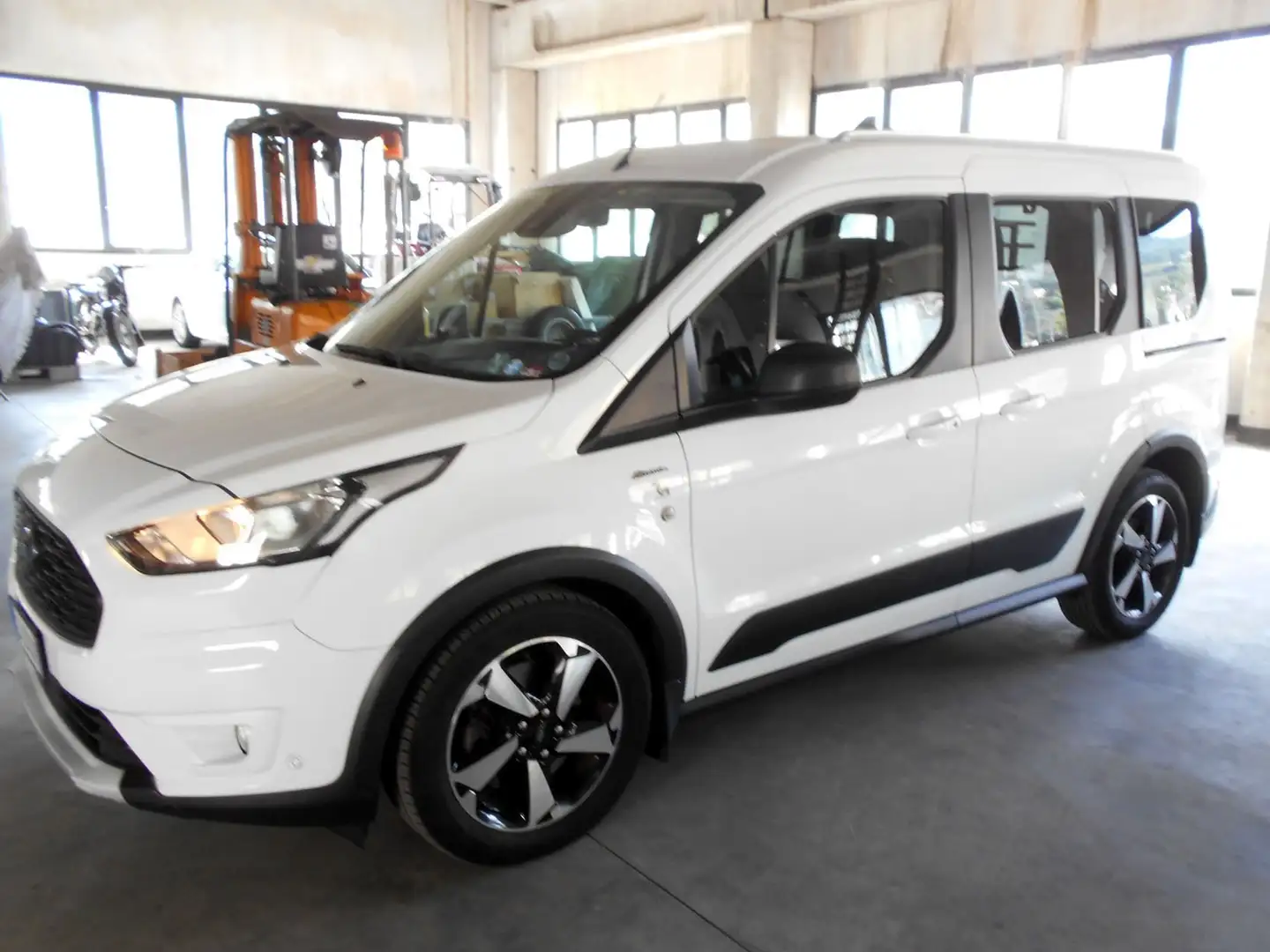 Ford Tourneo Connect 1.5 tdci Autocarro. Fatturabile con Iva esposta Blanc - 2