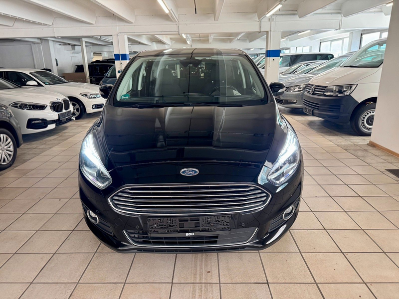 Ford S-Max S-MAX 1.5 Ecoboost Titanium 7-Sitzer — photo 2