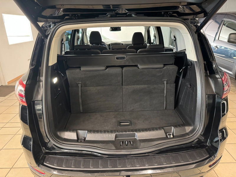 Ford S-Max S-MAX 1.5 Ecoboost Titanium 7-Sitzer — photo 9