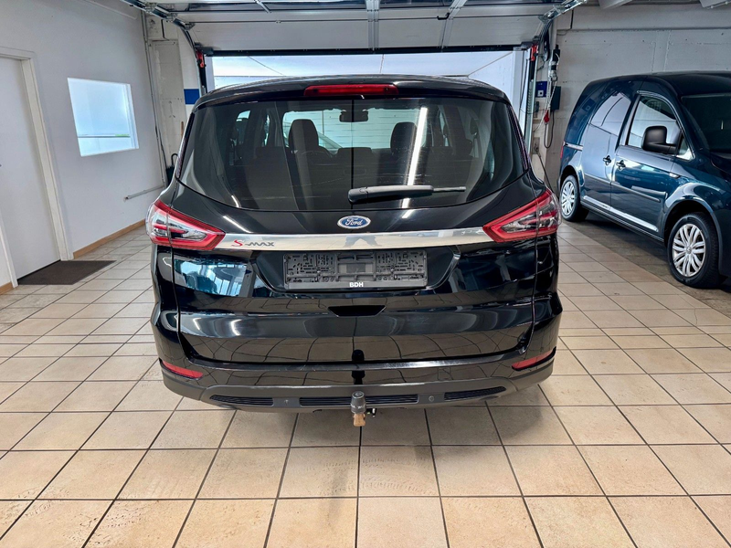 Ford S-Max S-MAX 1.5 Ecoboost Titanium 7-Sitzer — photo 7
