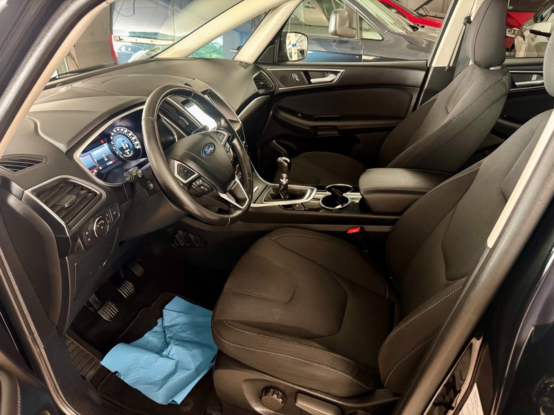 Ford S-Max S-MAX 1.5 Ecoboost Titanium 7-Sitzer — photo 14