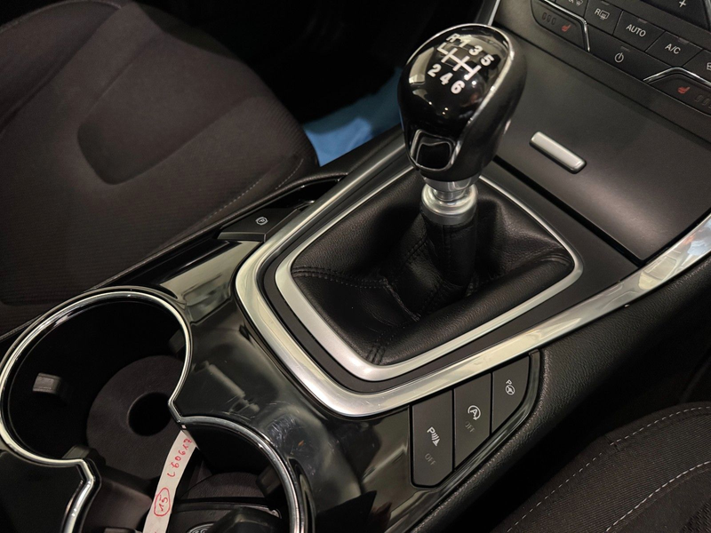 Ford S-Max S-MAX 1.5 Ecoboost Titanium 7-Sitzer — photo 13