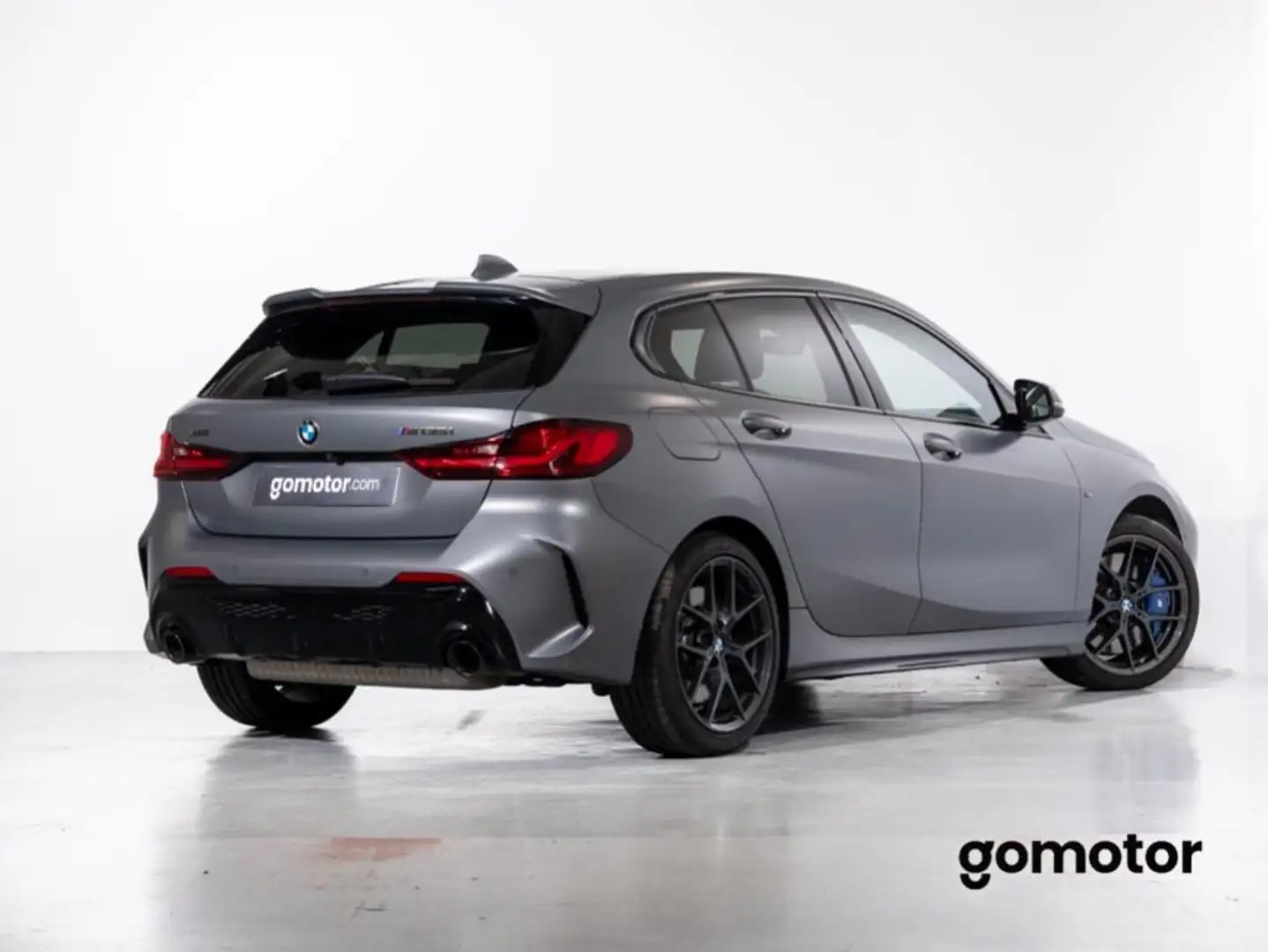 BMW 135 M135iA xDrive Gris - 2