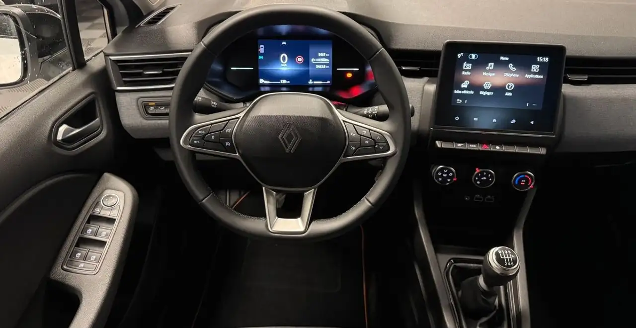 Renault Clio Citadine 5 portes — photo 15