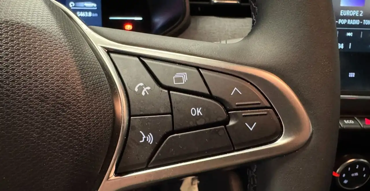 Renault Clio Citadine 5 portes — photo 29