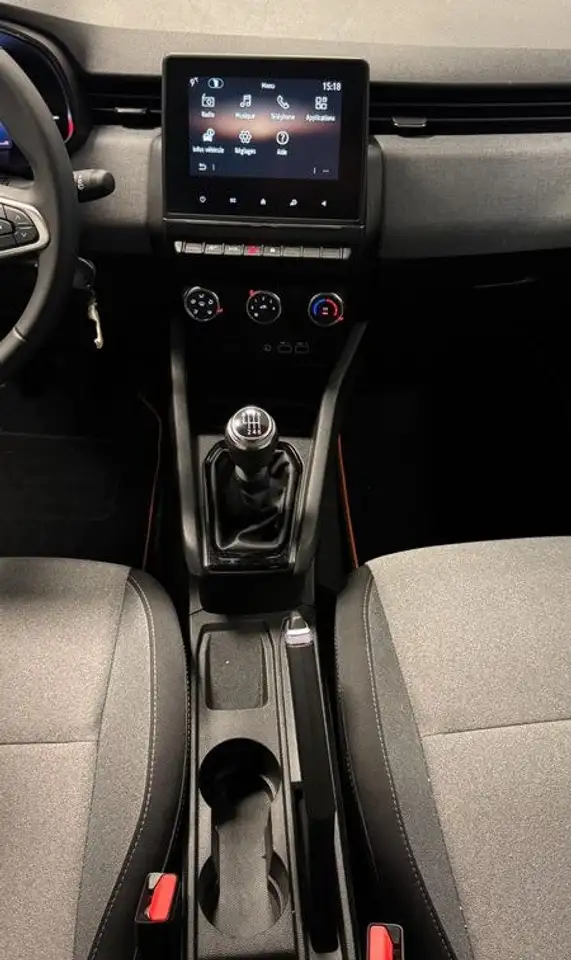 Renault Clio Citadine 5 portes — photo 14