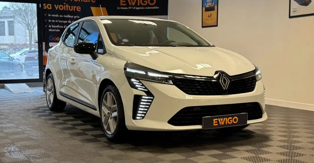 Renault Clio Citadine 5 portes — photo 7
