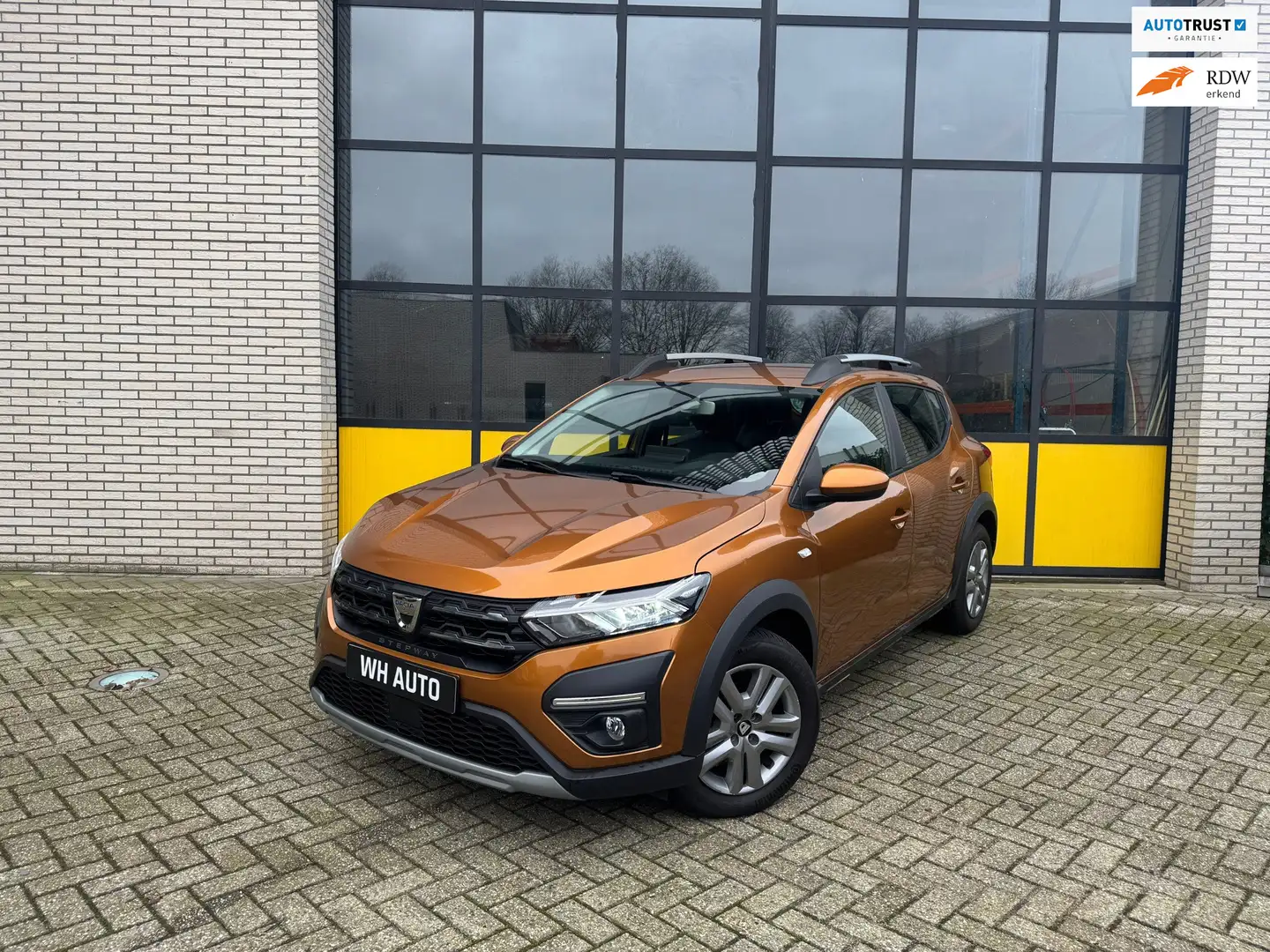 Dacia Sandero Stepway 90PK Comfort, Automaat, Full Led Orange - 1