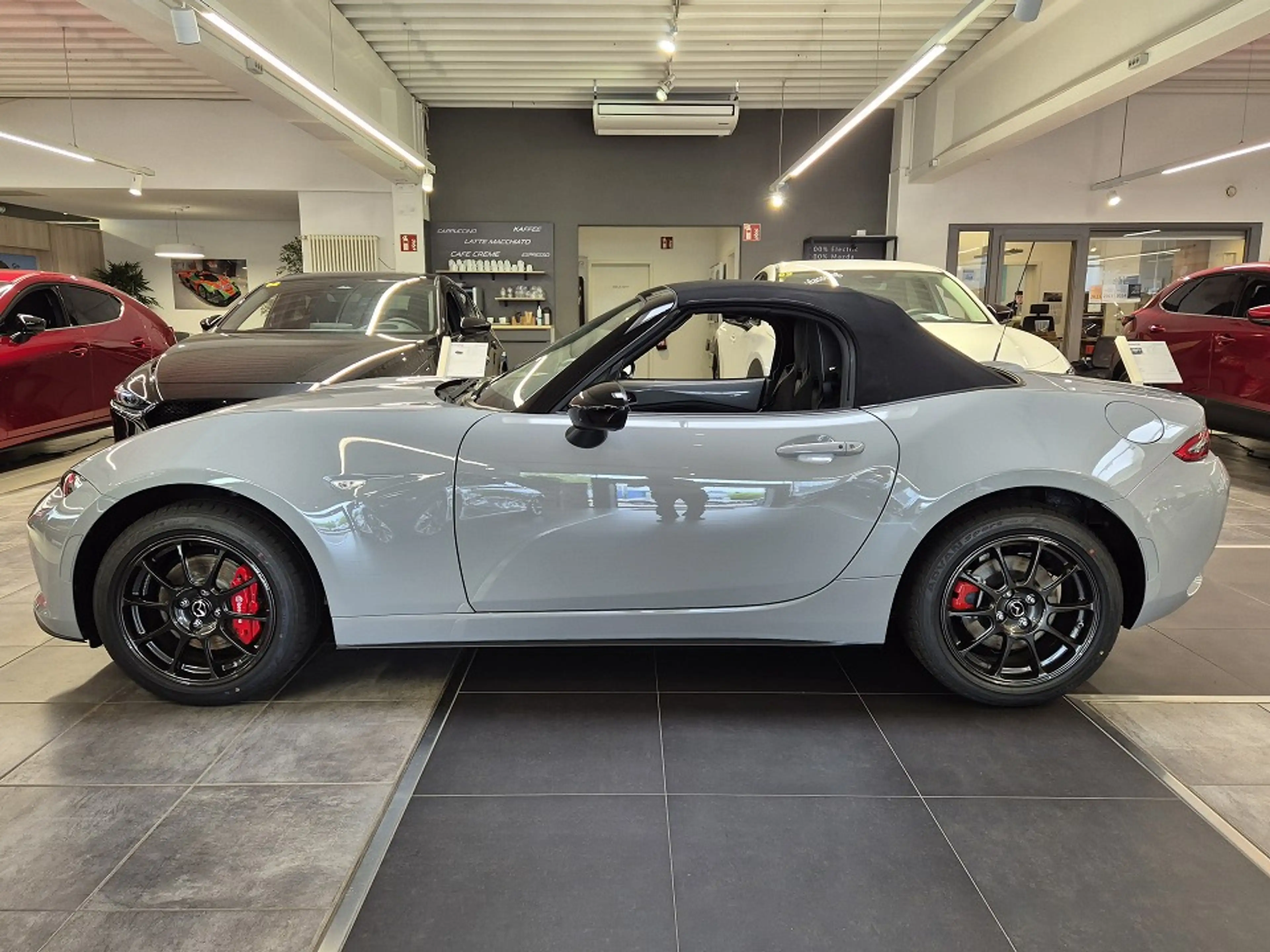 Mazda MX-5 2ST 1.5L SKYACTIV-G 132 6MT RWD Homura — photo 4