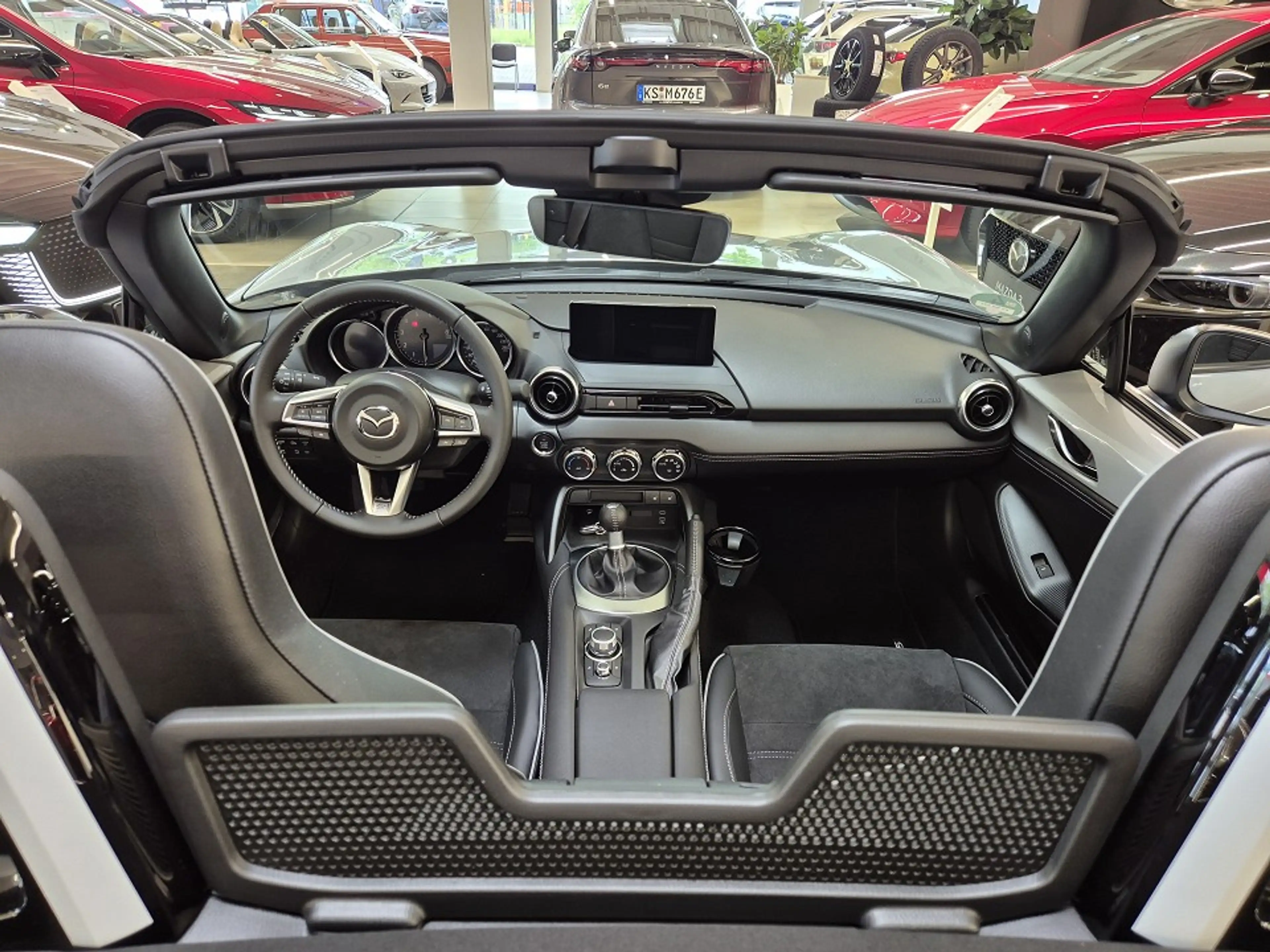 Mazda MX-5 2ST 1.5L SKYACTIV-G 132 6MT RWD Homura — photo 6