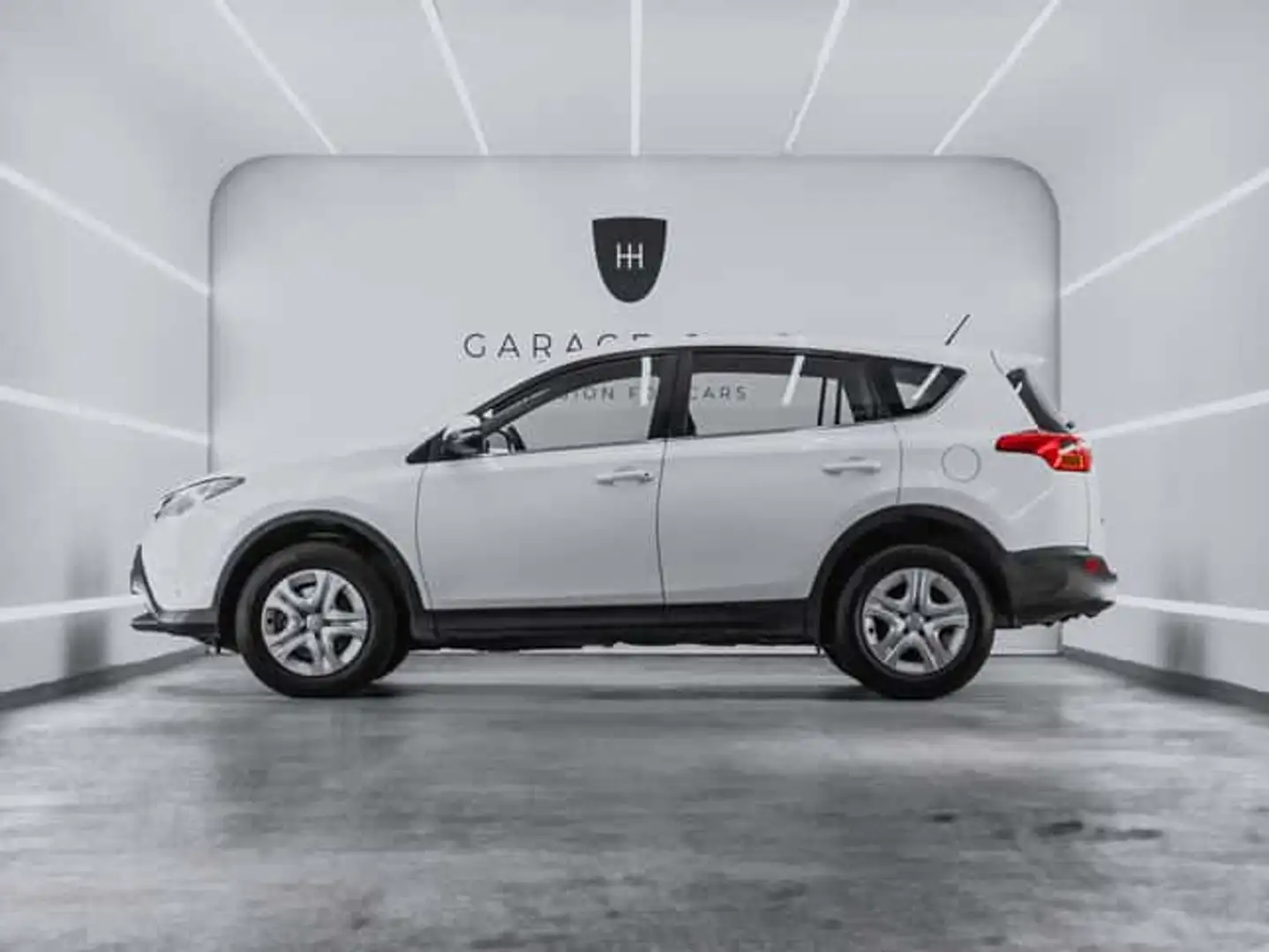 Toyota RAV 4 150D Advance AWD - 2