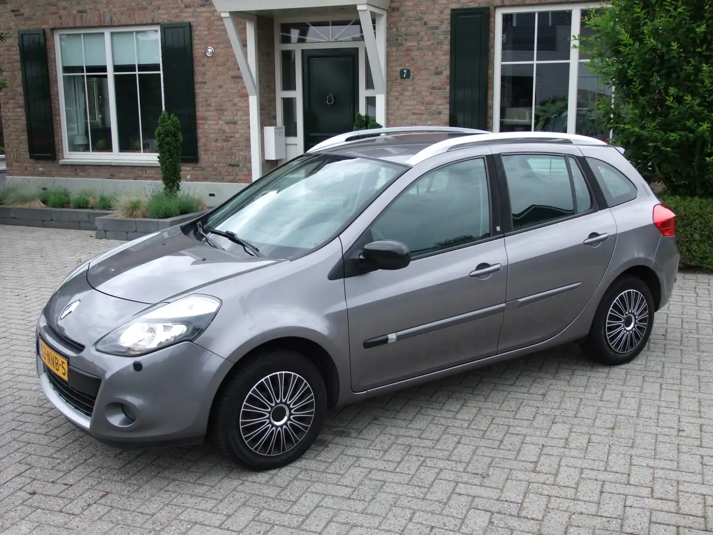 Renault Clio Estate 1.6-16V 20th Anniversary , Navi , Pdc , Blu Grijs - 1