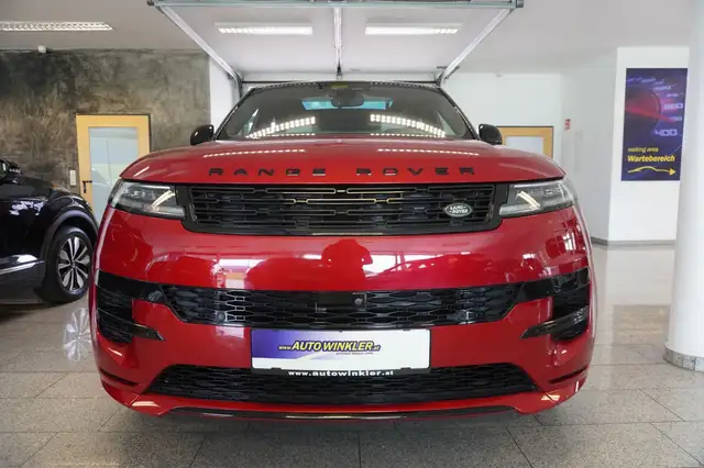 Land Rover Range Rover Sport view 2