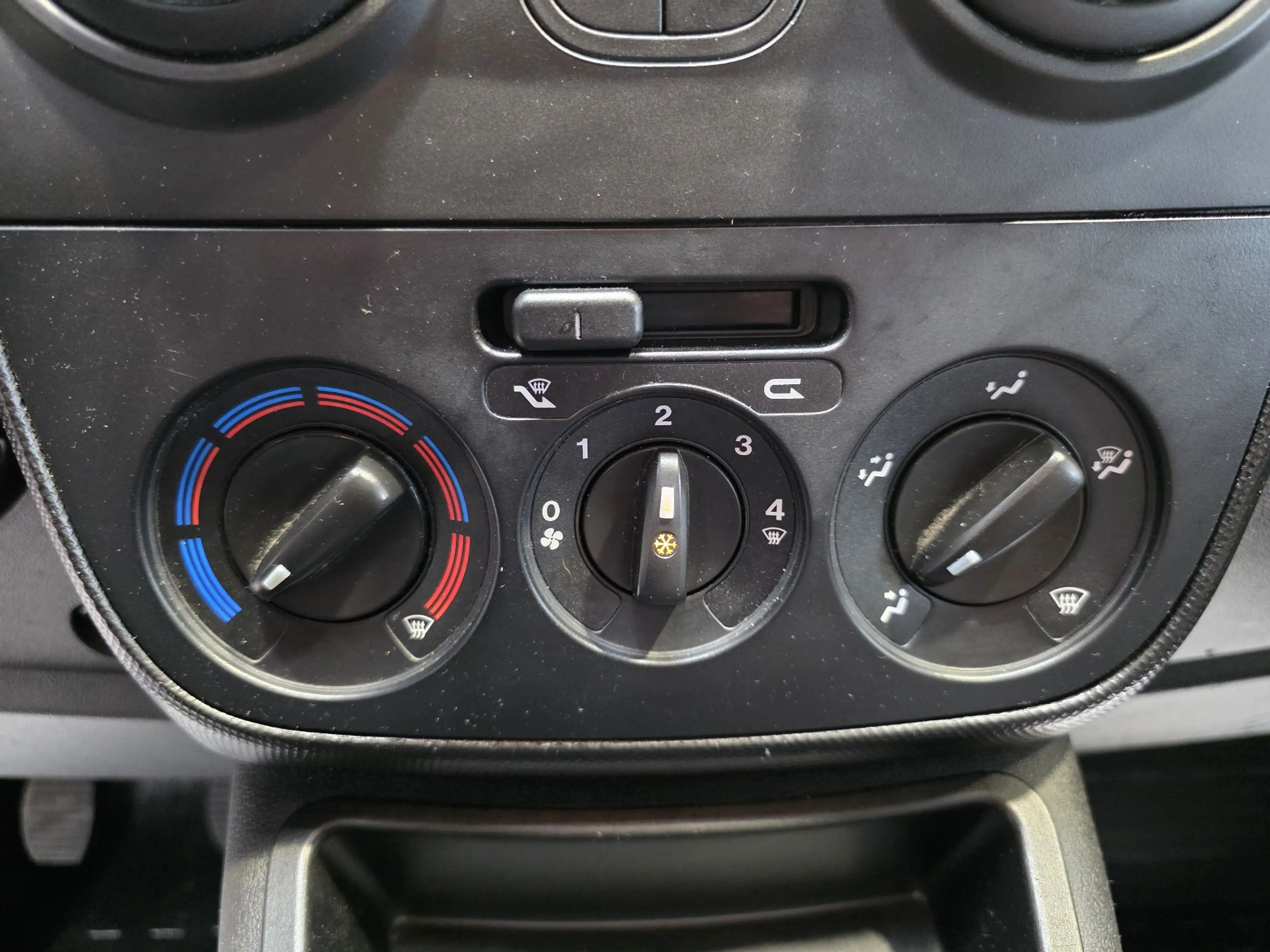 Fiat Fiorino 1.3 Multijet TVAC // GPS / CLIM / GARANTIE 1 AN // — photo 10