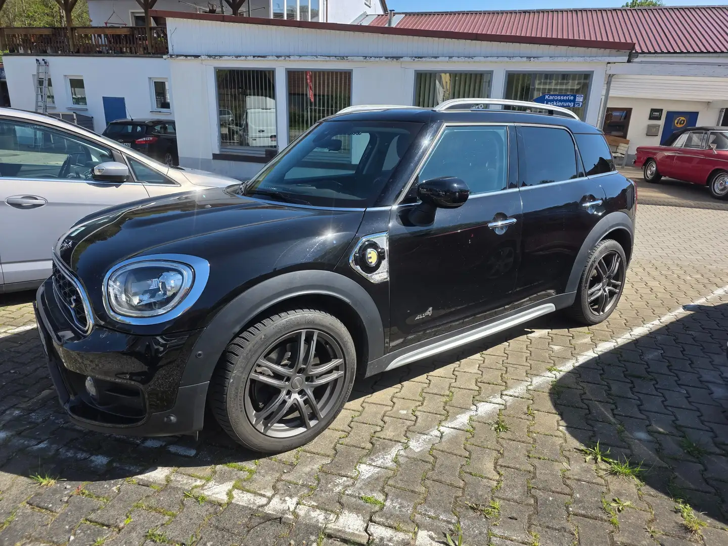 MINI Cooper SE Countryman S E Allrad 4 Automatik Top Zustand Schwarz - 1