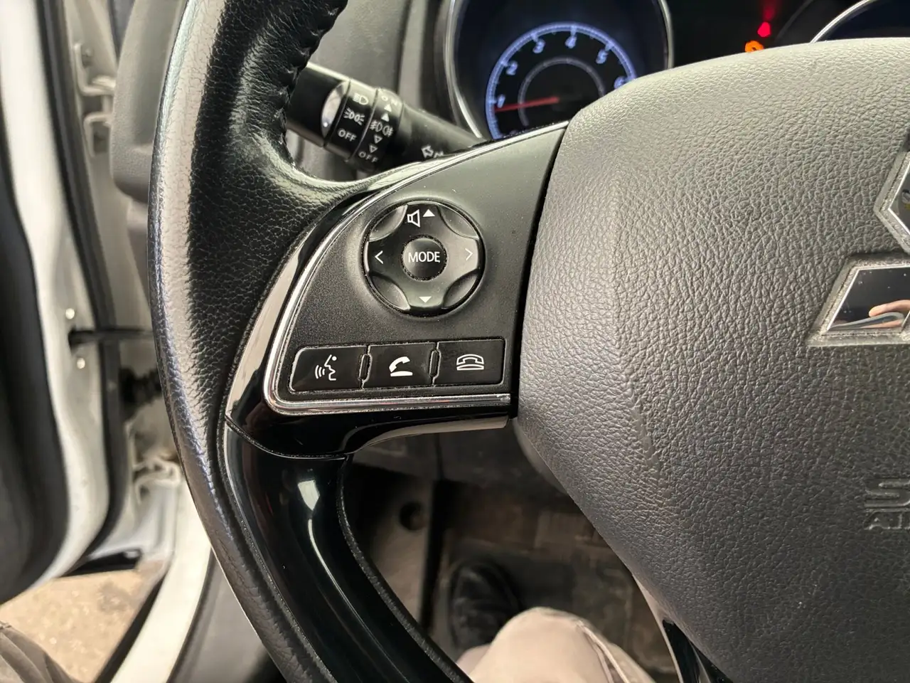 Mitsubishi RVR снимка Mitsubishi RVR