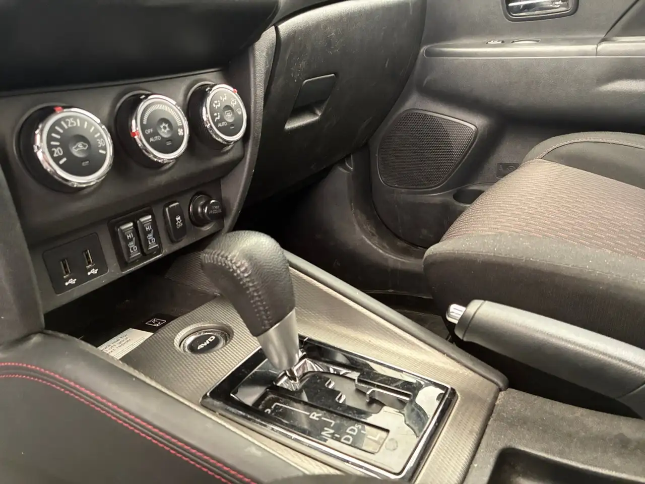 Mitsubishi RVR снимка Mitsubishi RVR