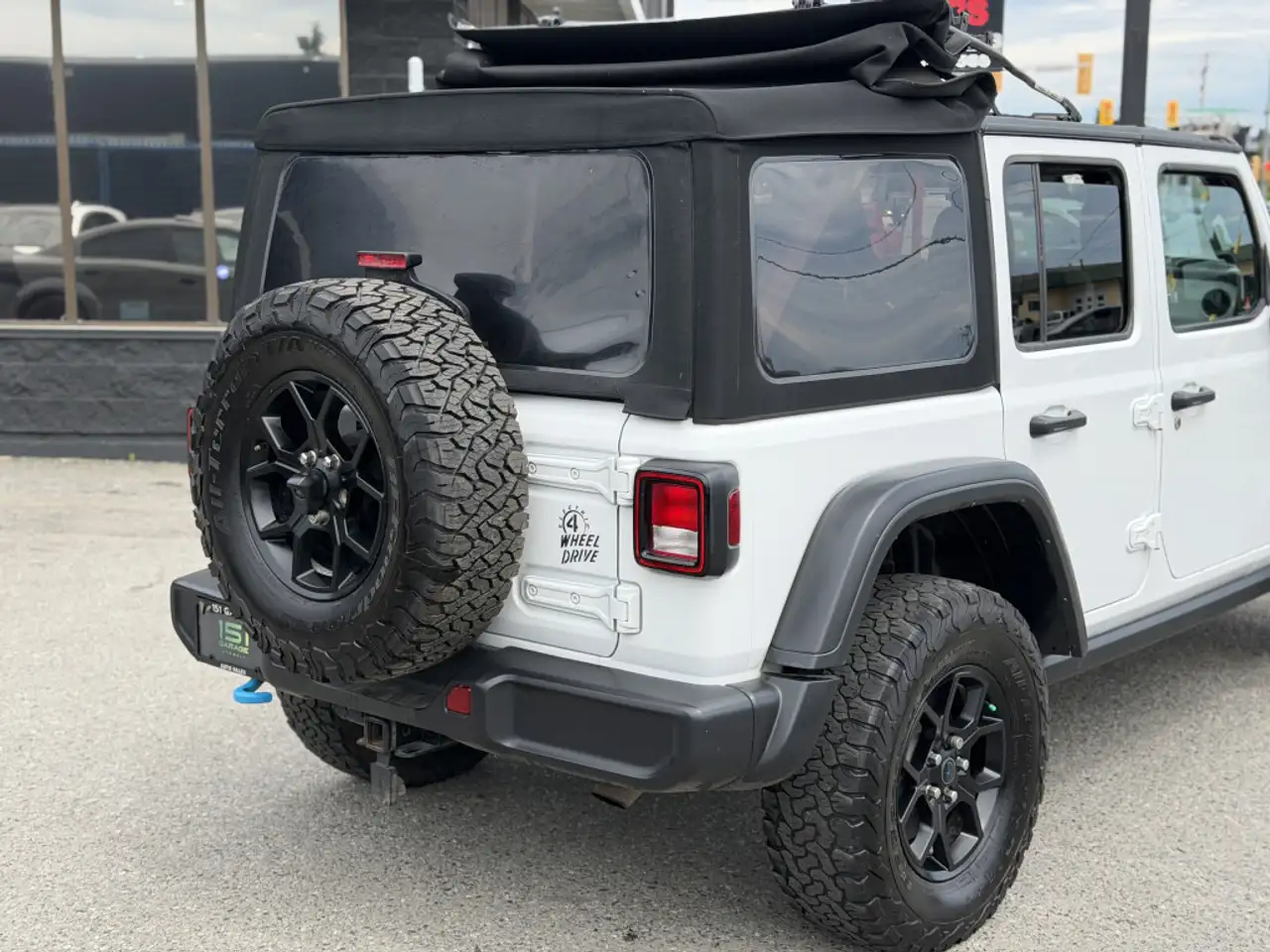 Jeep Wrangler photo Jeep Wrangler
