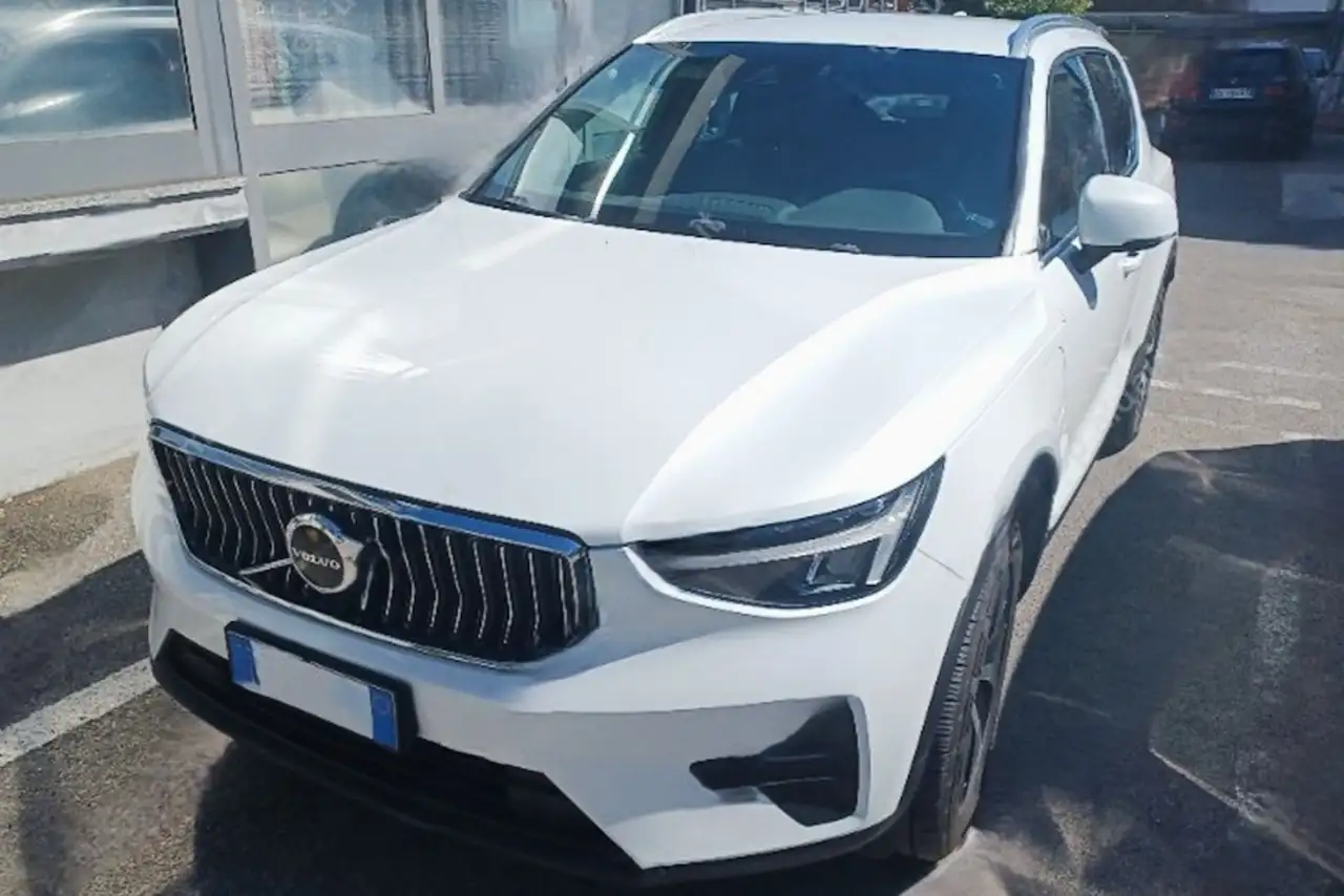 2022 Volvo XC40 T4 Recharge Plug-in Hybrid automatico Plus Bright, photograph 3