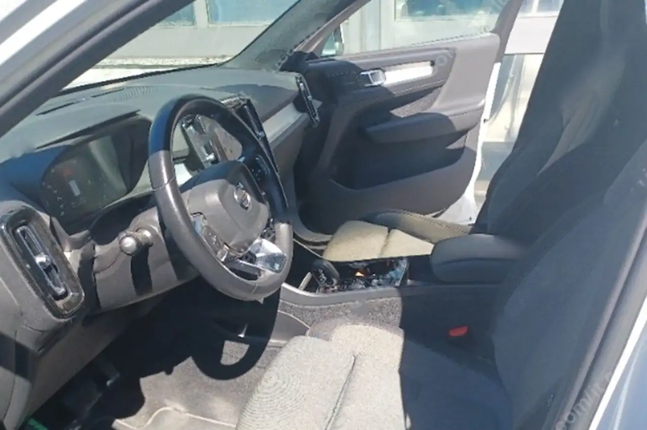 2022 Volvo XC40 T4 Recharge Plug-in Hybrid automatico Plus Bright, photograph 5