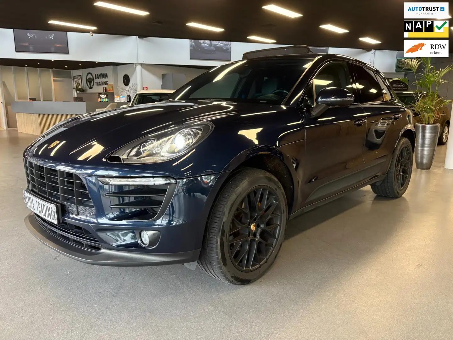 Porsche Macan 2.0 Blauw - 1