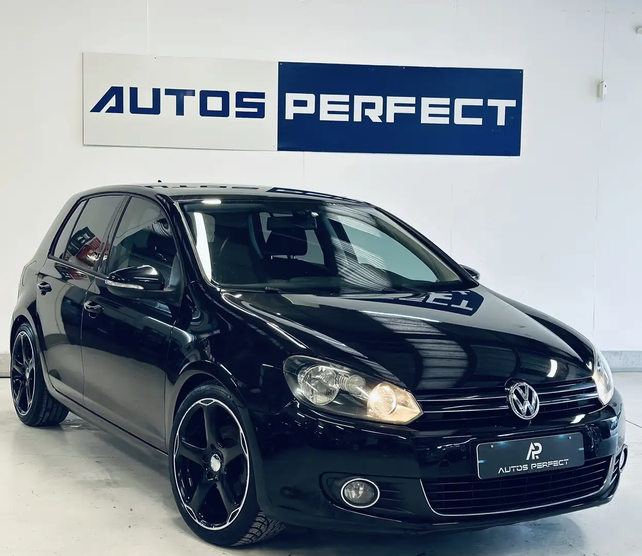 Volkswagen Golf 1.2 TSI PDC CARPLAY CLIM BIZONE BLUETOOTH ISOFIX Schwarz - 2