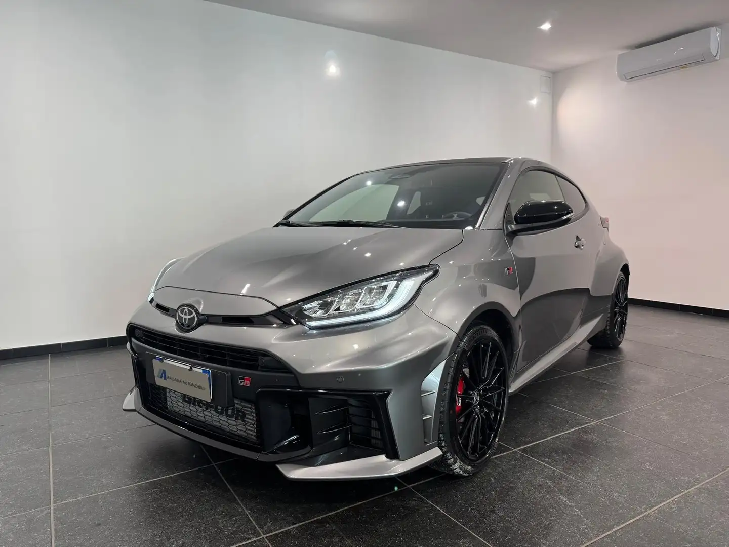 Toyota Yaris GR Yaris GR 1.6 Circuit dat-8 Grigio - 1