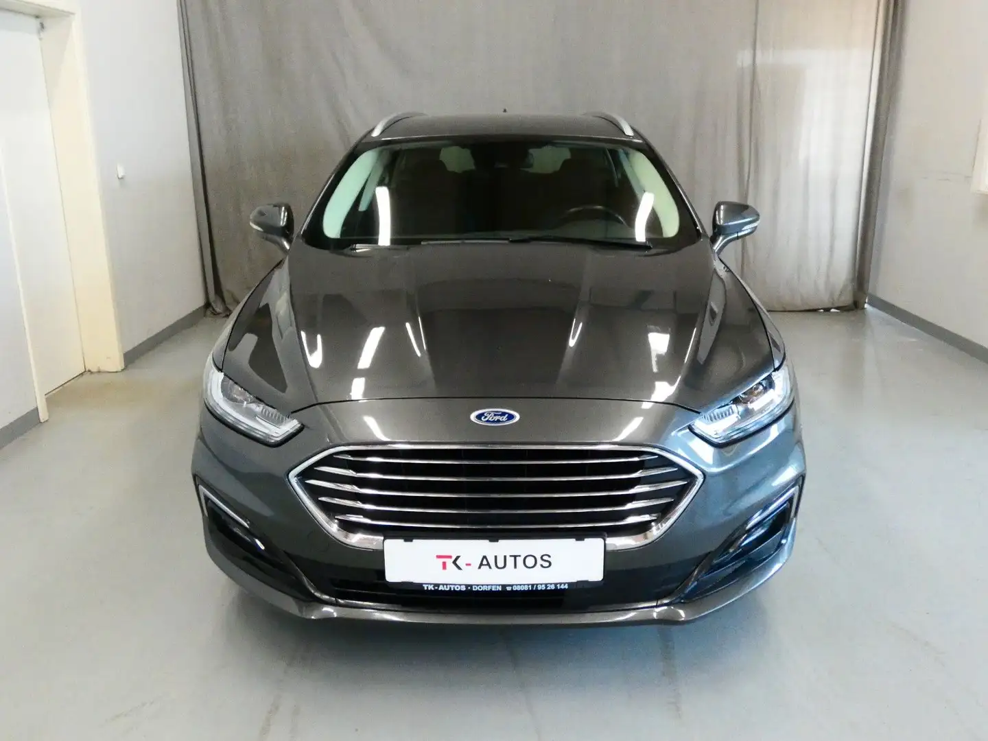 Ford Mondeo Tur. 2.0 Titanium,1.Hand,Navi,LED,ACC,AHK Gris - 2