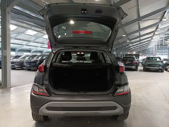Hyundai Kona view 6