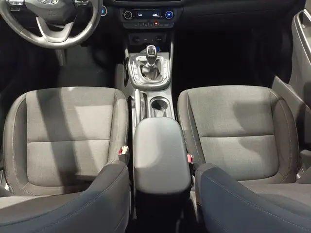 Hyundai Kona view 14