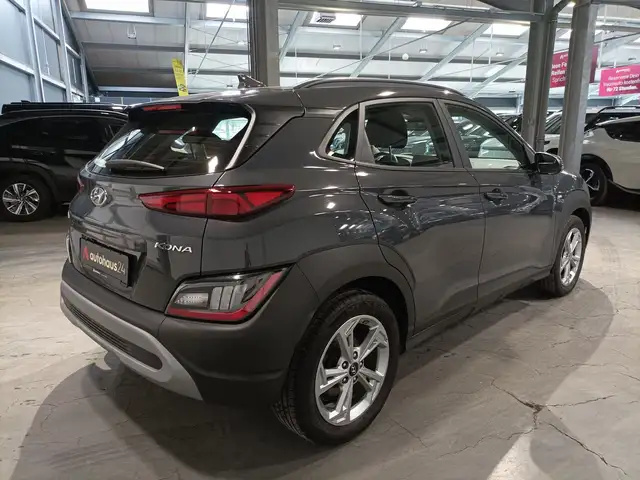 Hyundai Kona view 5