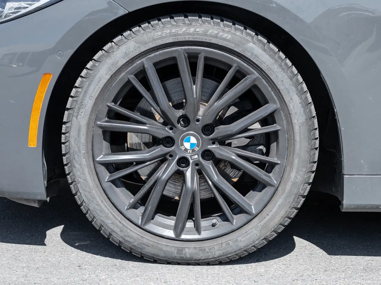 BMW 4 Series photo BMW 4 Series