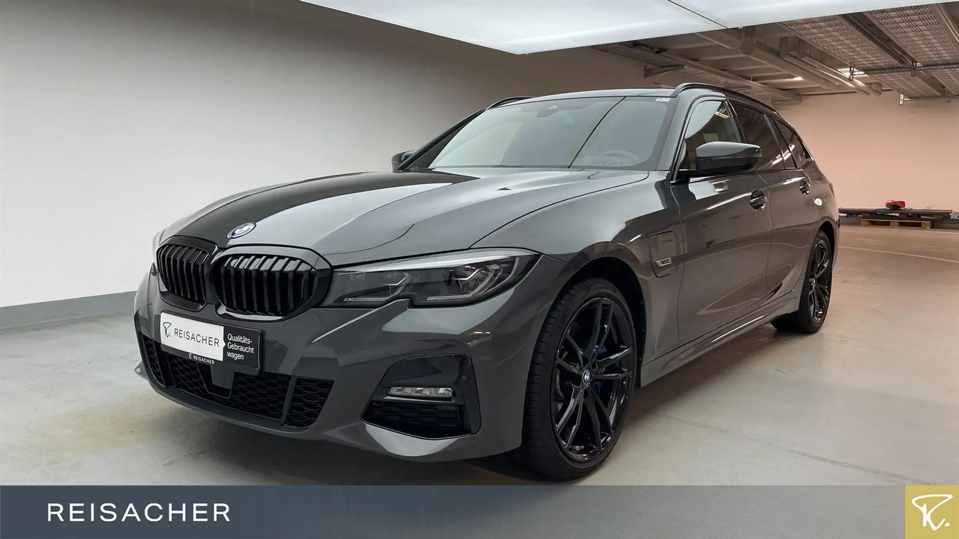 BMW 330 e xDrive Tou M-Sport AHK el.Sitz+Mem Pano ACC Gris - 1