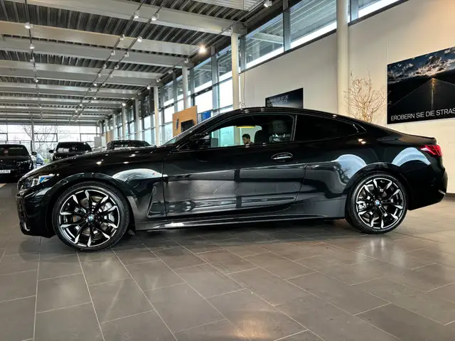 BMW 4 Series view 6