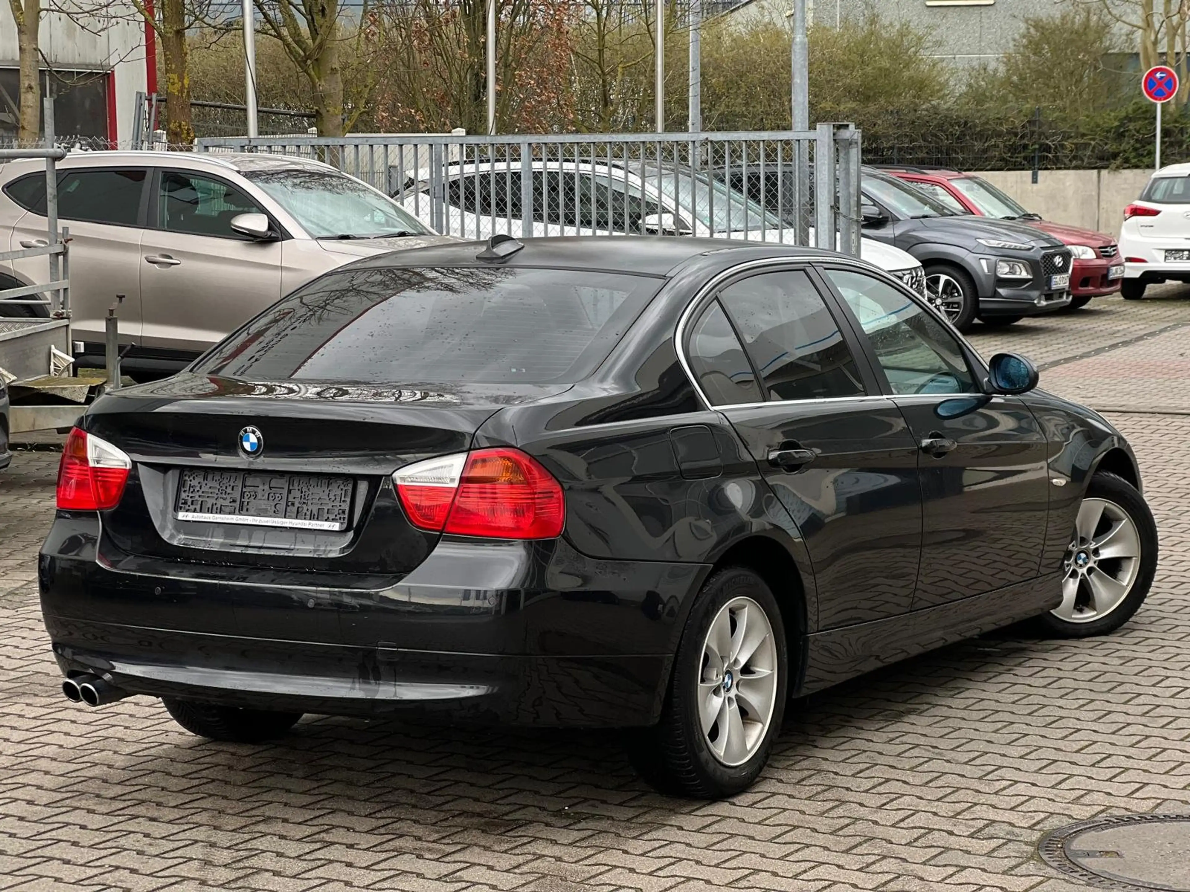 BMW 325 325i E90 *2.Hand*TÜV neu*Service neu*M-Lenkrad — photo 4