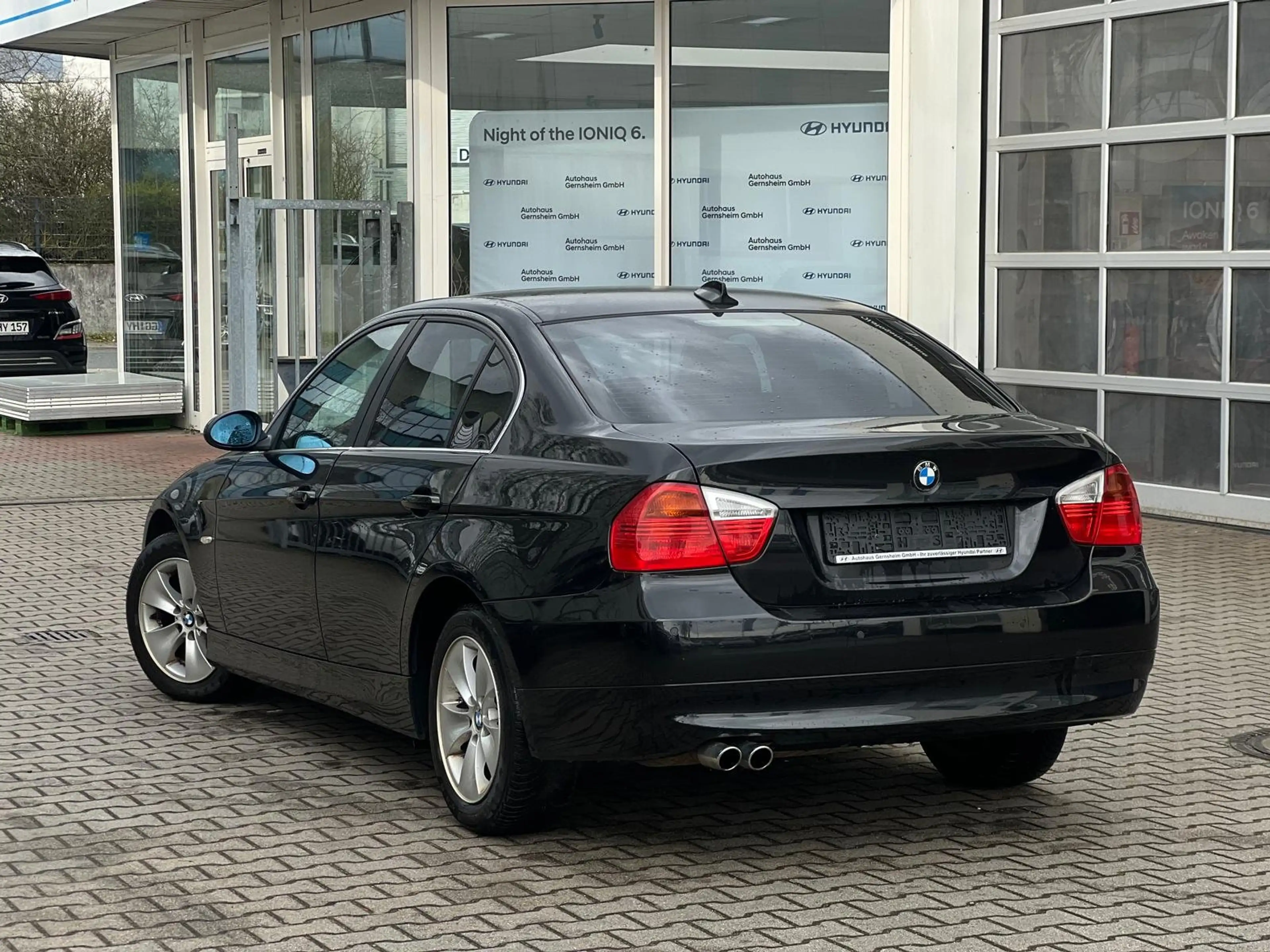 BMW 325 325i E90 *2.Hand*TÜV neu*Service neu*M-Lenkrad — photo 6