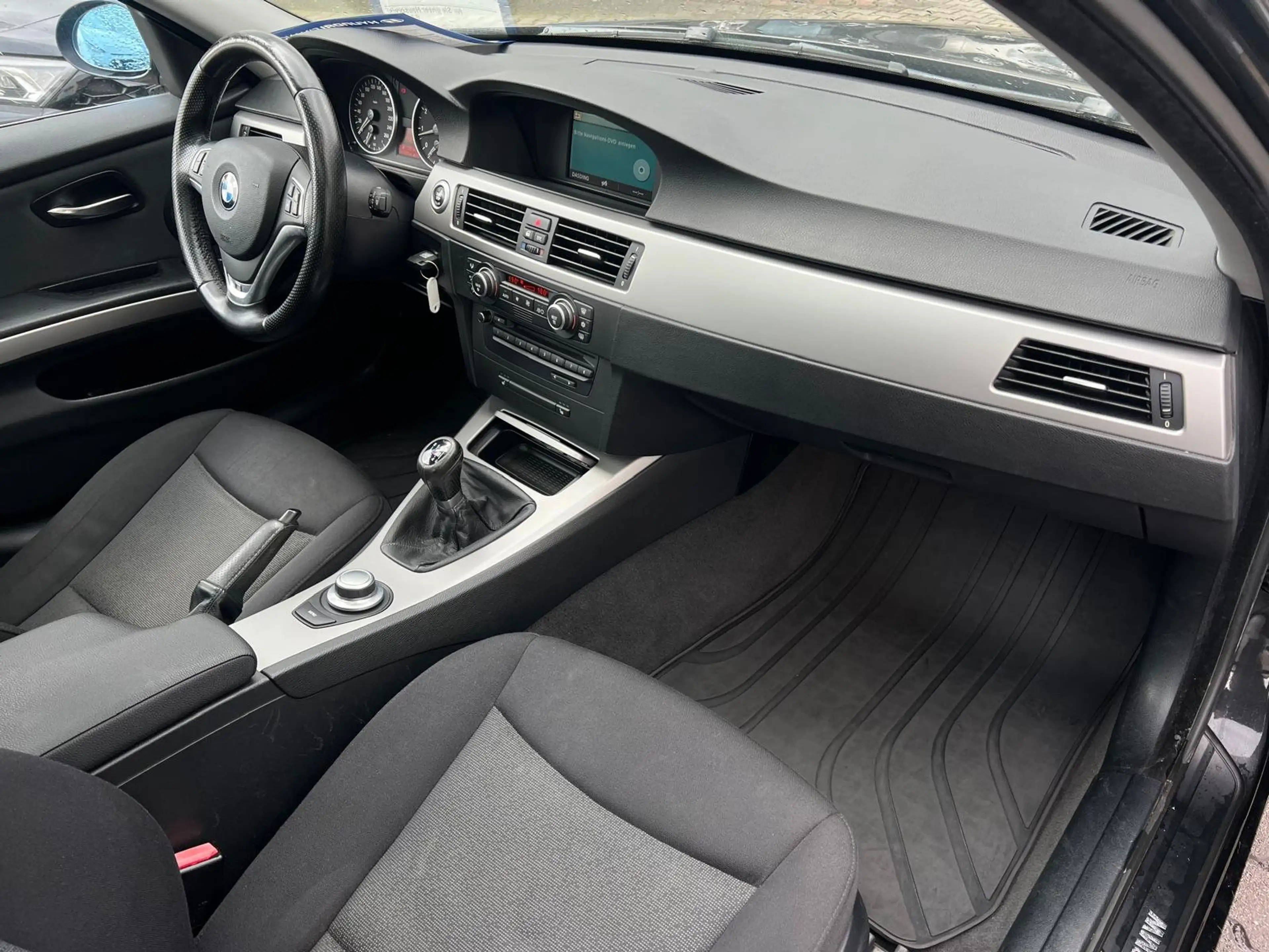 BMW 325 325i E90 *2.Hand*TÜV neu*Service neu*M-Lenkrad — photo 10